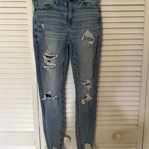 American Eagle Outfitters Light Blue Distressed Skinny Jeans